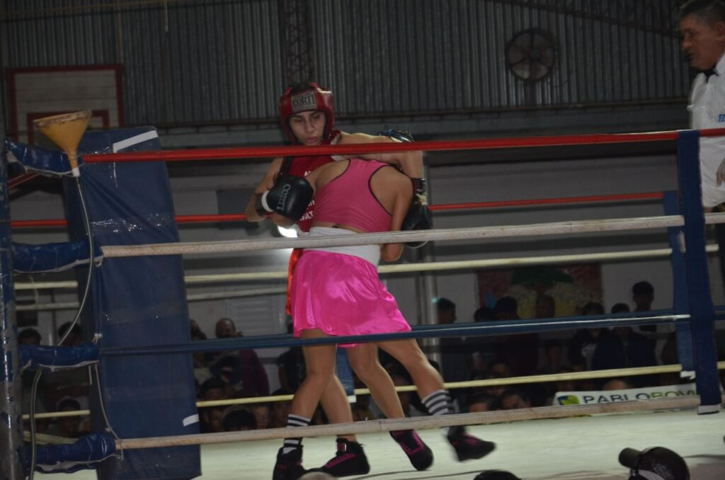 “Me encantaría tener el título del mundo”, afirmó la boxeadora Jennifer Peralta