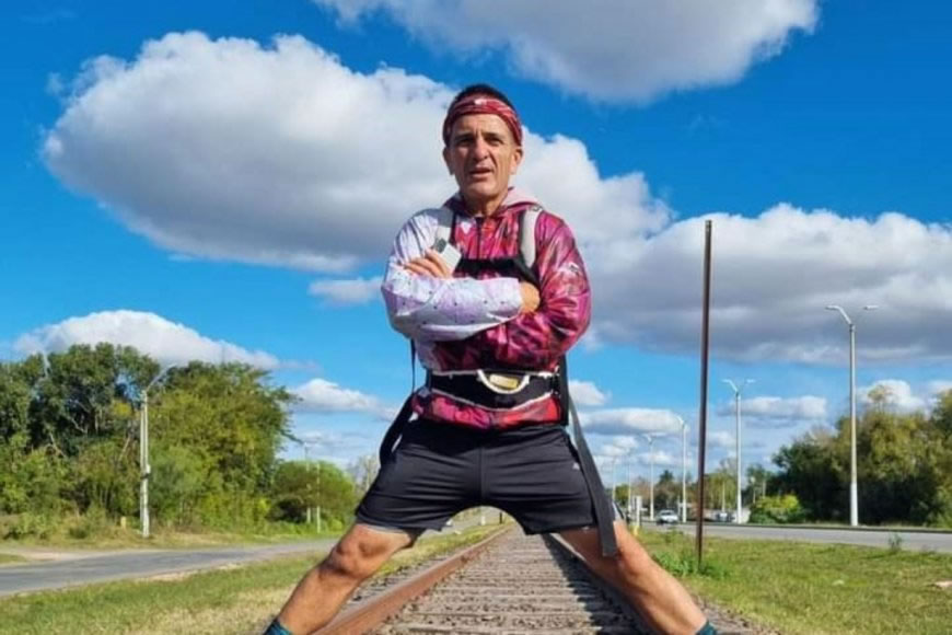 En una travesía solidaria, un corredor unirá el obelisco porteño con la ciudad de Colón