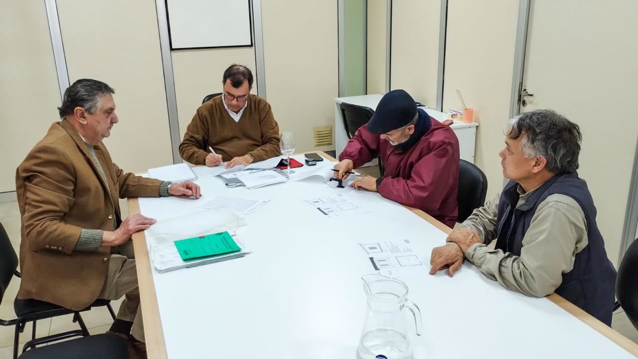La Municipalidad y la Asociación Civil de Carpinteros de Concordia formalizaron un nuevo acuerdo de comodato