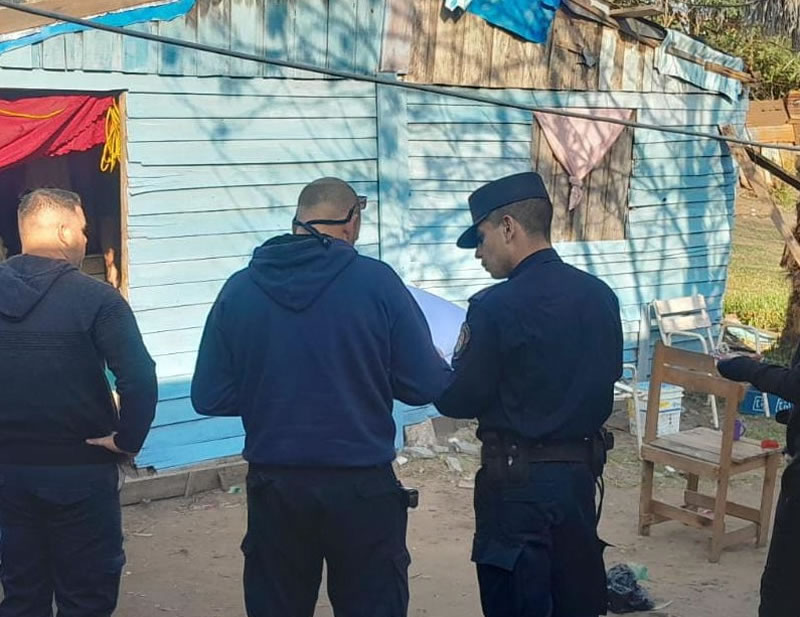 Secuestraron envoltorios de cocaína y dinero en una vivienda cuyo allanamiento se realizó por otra causa