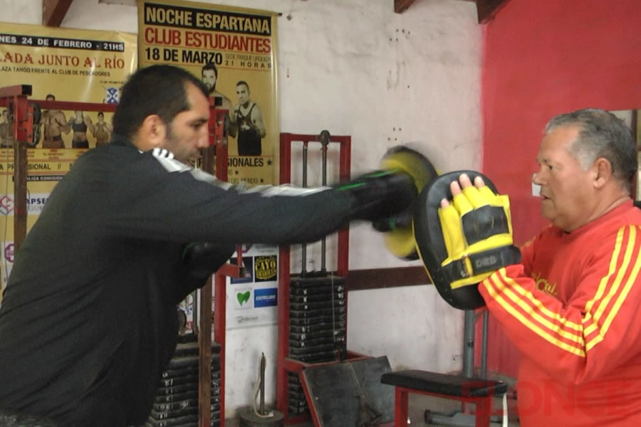 Jairo Suárez peleará en Buenos Aires por el título Fedelatin