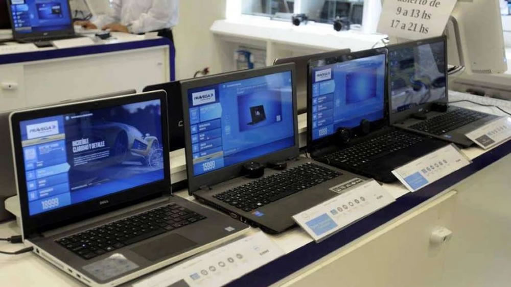 Argentina tiene los productos electronicos más caros de la región: Las ventas cayeron casi un 60%