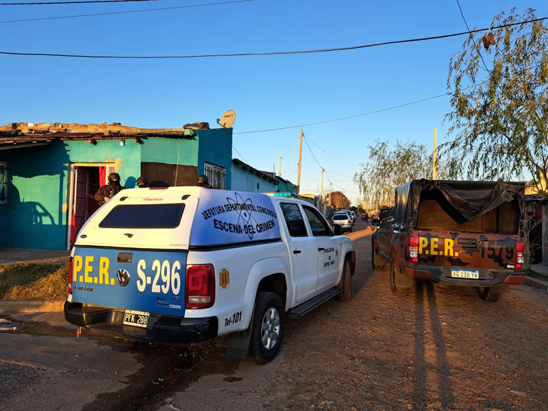 En siete allanamientos secuestran drogas, armas de fuego y detienen a cinco personas
