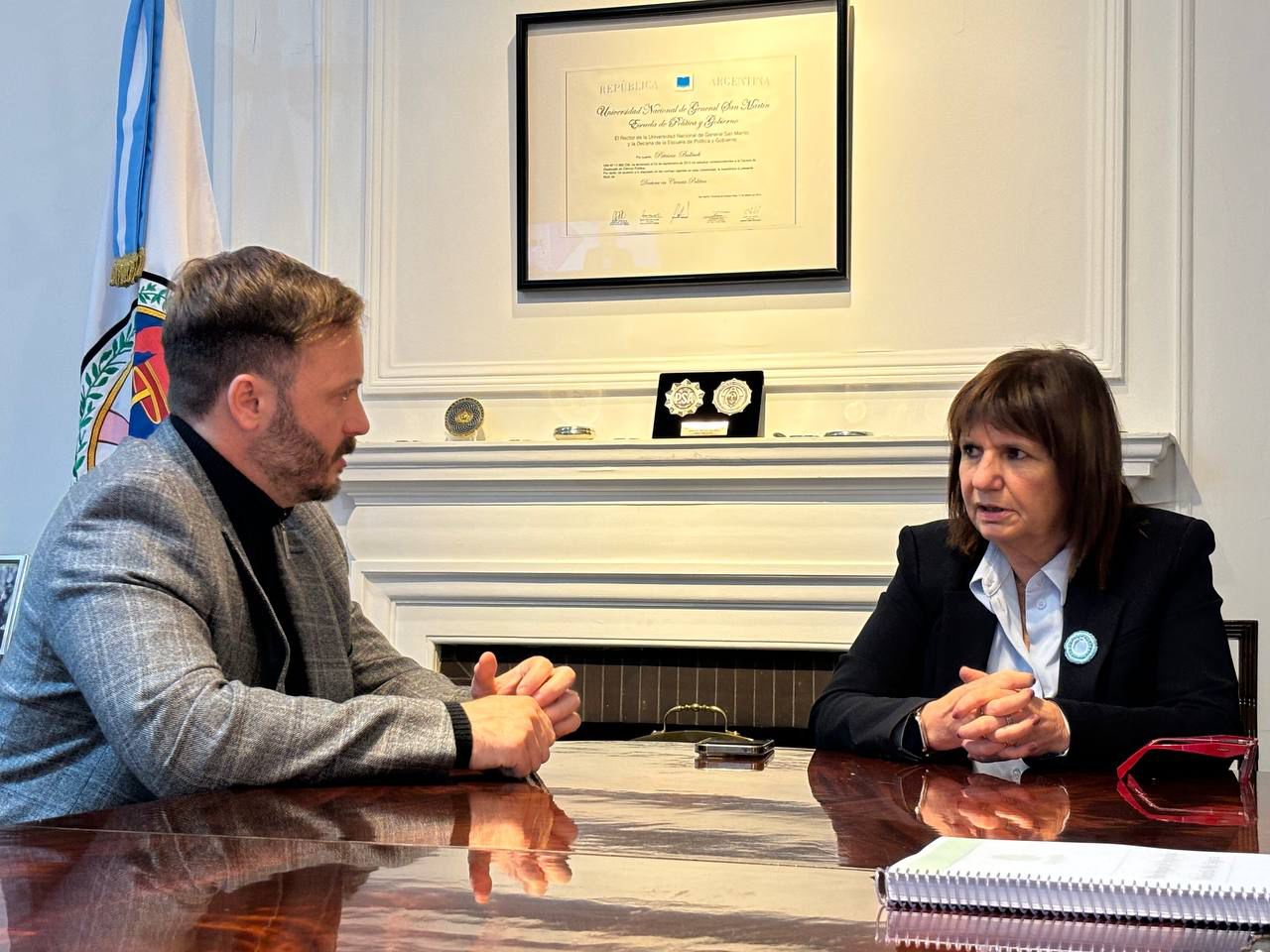Con foco en la seguridad, el Intendente Azcué se reunió con la Ministra Bullrich