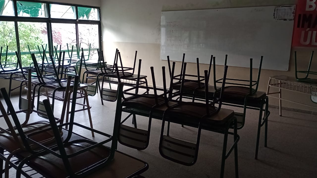 «Es un hecho histórico»: Padres y docentes autoconvocados marchan en apoyo a la lucha docente en Concordia