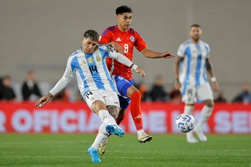 Argentina goleó a Chile en el regreso de las Eliminatorias