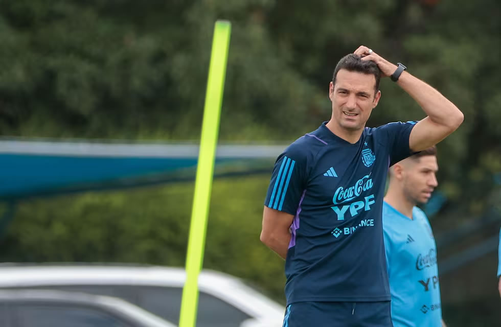 Eliminatorias: El DT Scaloni anticipó cambios para visitar a Colombia
