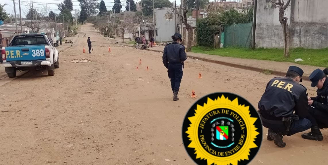 Desde una moto efectuaron al menos siete disparos hacia una vivienda