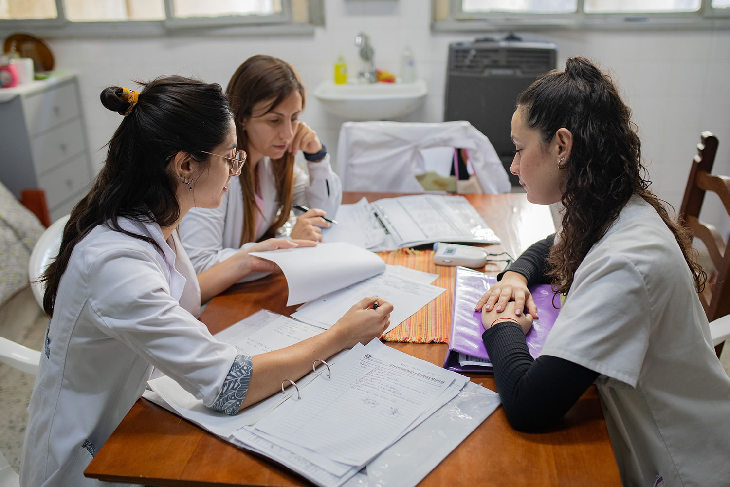 Se readjudicarán 68 cargos para el ingreso a las residencias en salud