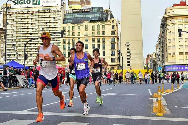 Martín Méndez entre los tres mejores argentinos en la Maratón de Buenos Aires