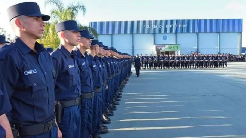 Policías entrerrianos reclaman aumento salarial y se declararon en estado de alerta