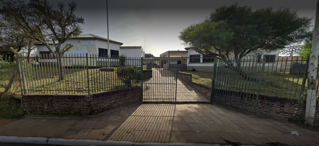 Cuatro alumnos denunciaron que un docente los acosó con mensajes obscenos
