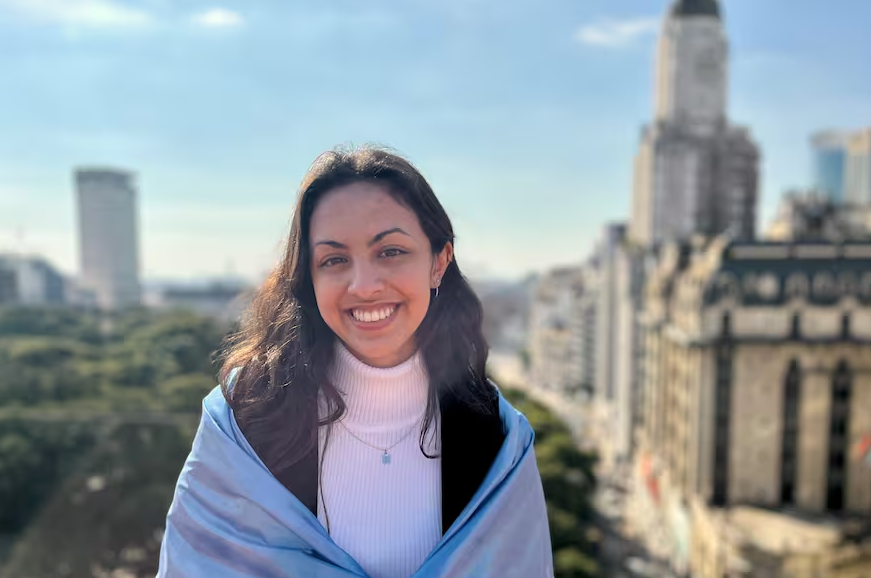 Premio internacional: Una joven argentina quedó entre los 10 mejores estudiantes del mundo