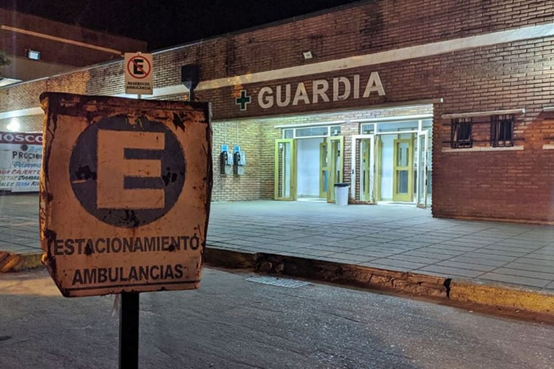 Violento enfrentamiento entre vecinos: Dejó a una mujer herida y a un hombre con su hija baleados