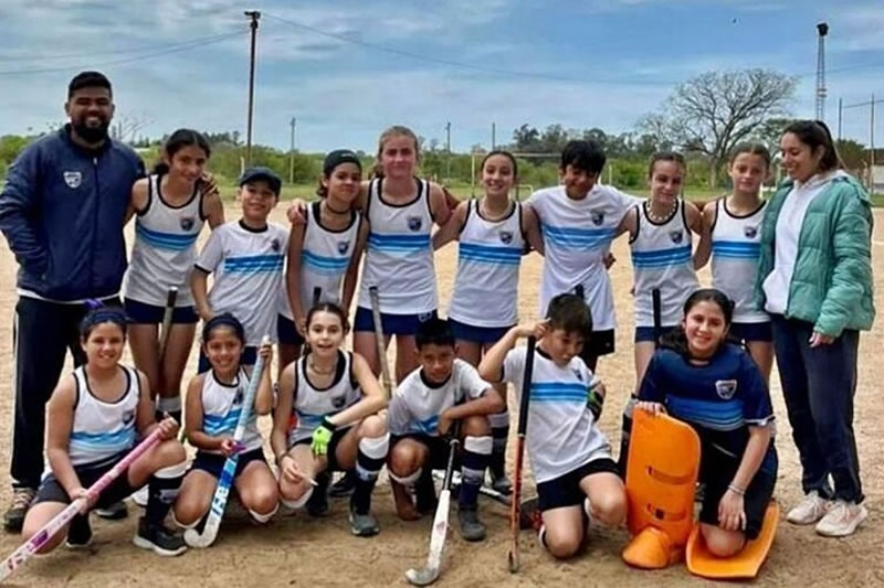 Se dicta en Concordia una capacitación técnica para jugadoras de Hockey Sub 14 y Sub 16