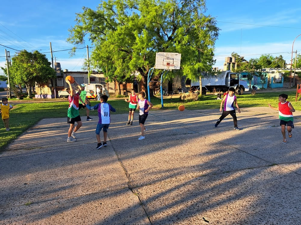Encuentro de básquet social por el Mes de la Actividad Física