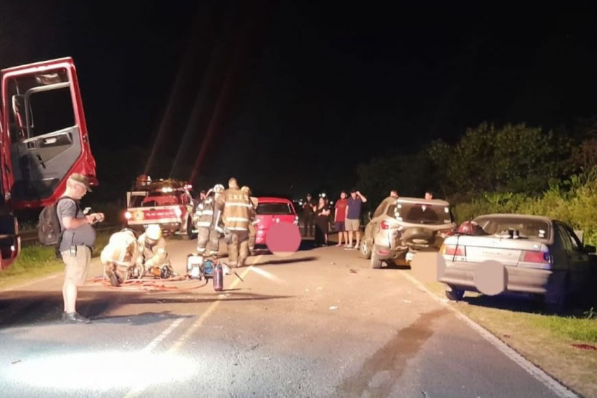 Circulaba alcoholizado por la ruta, provocó un choque en cadena y fue hospitalizado con graves heridas