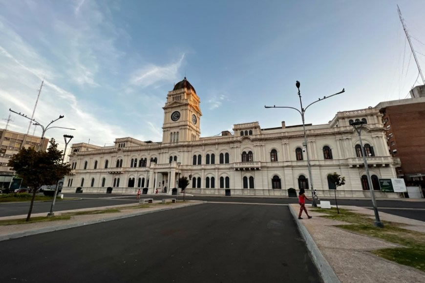 Oficializaron las fechas de asueto y receso para estatales entrerrianos