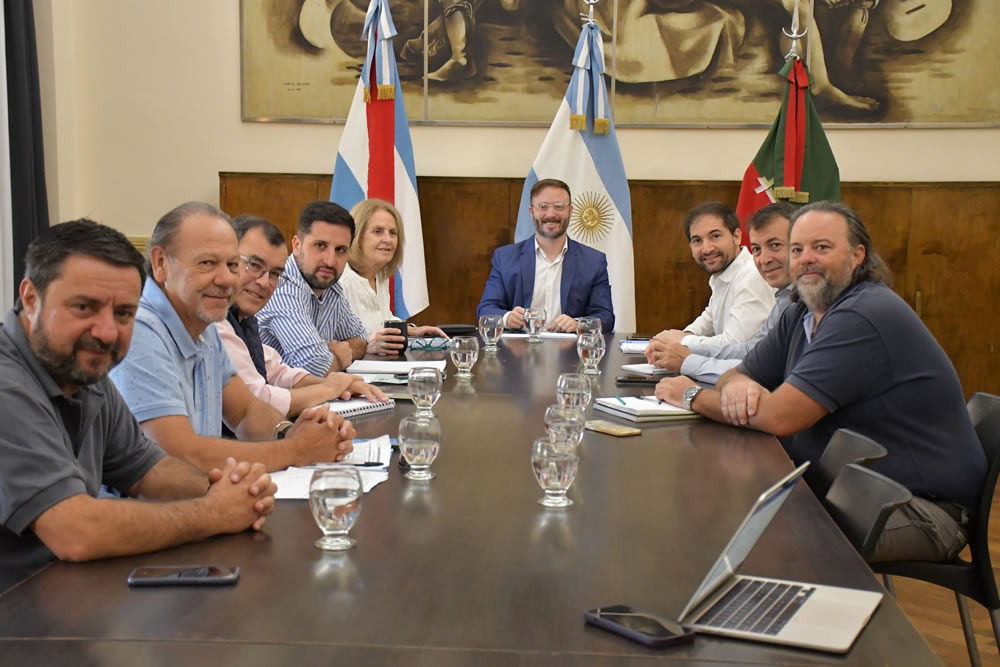 Se implementará un sistema de ventanilla única on line para habilitar comercios en forma express en 24 horas