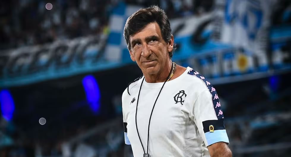 Liga Profesional: Solo tres técnicos que arrancaron 2024 repetirán club en 2025