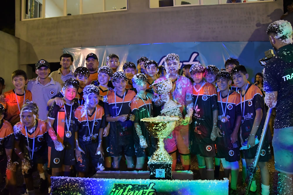 Entrega de premios del Torneo Infanto Juvenil de la Liga Concordiense de Fútbol