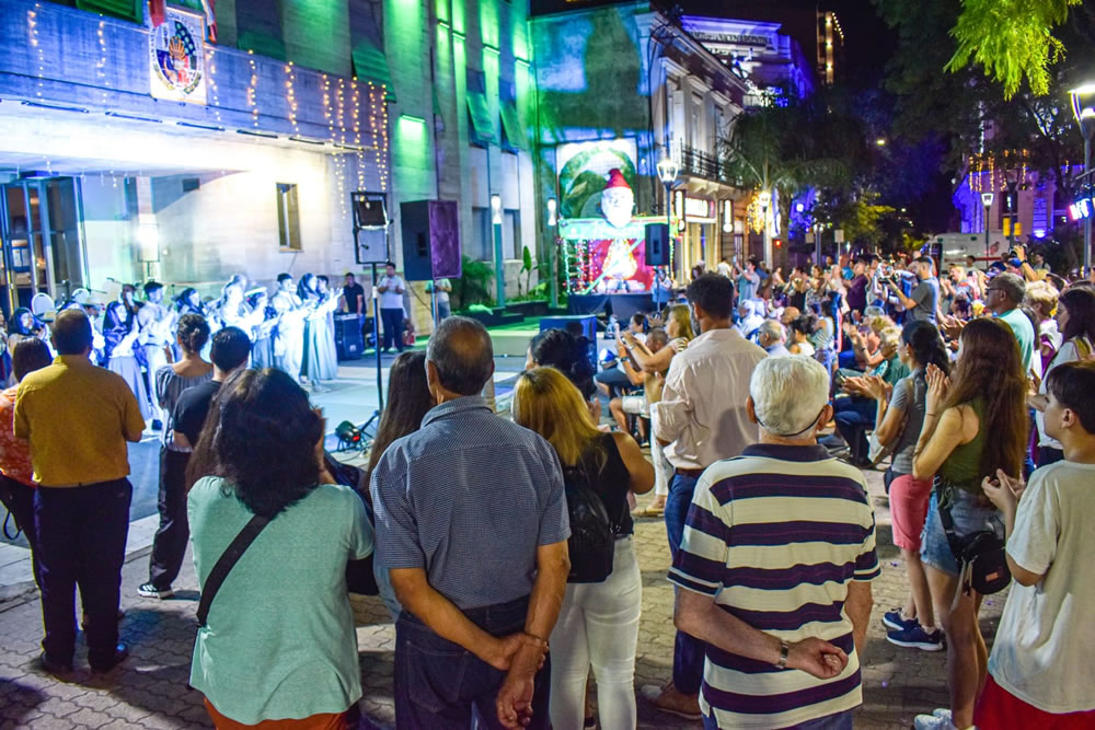 Se presentó el carro navideño que recorrerá los barrios de Concordia