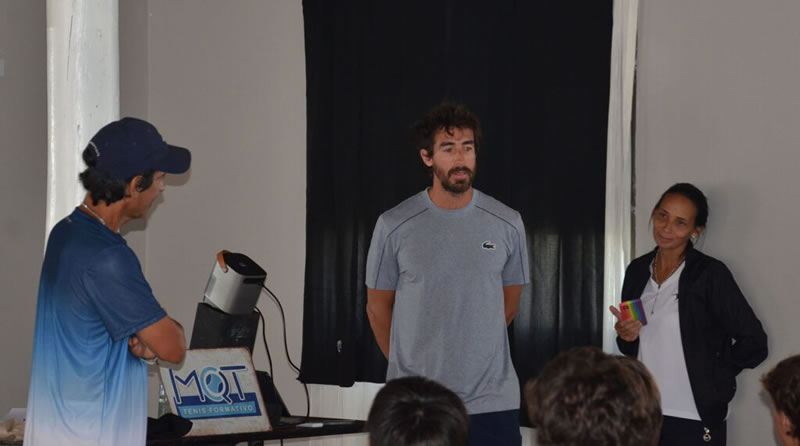 Pablo Cuevas estuvo en Concordia brindando una clínica en el Club Salto Grande