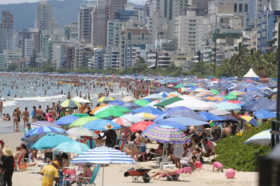 Los turistas argentinos representan el 22 por ciento de los visitantes en Florianópolis