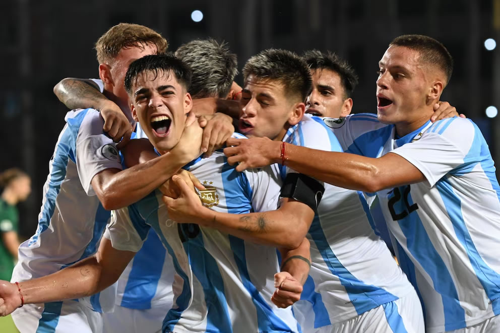 La Selección Argentina consiguió el pase al hexagonal final del Sudamericano Sub 20 gracias a la victoria de Brasil