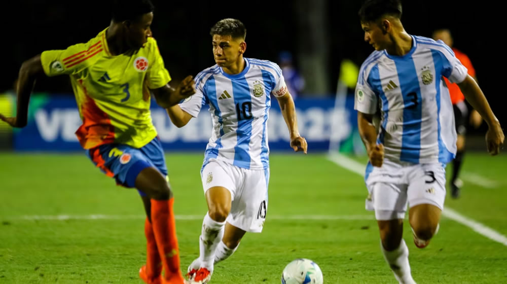 Argentina se mide ante Bolivia por la fecha tres del Sudamericano Sub 20