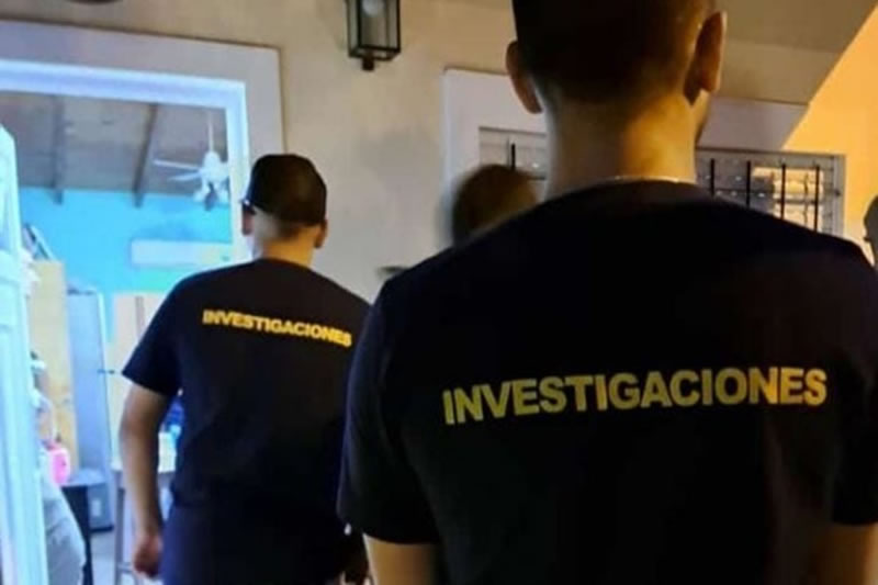 Viralizó un video íntimo de su pareja con otra mujer y terminó abriendo una causa con allanamientos