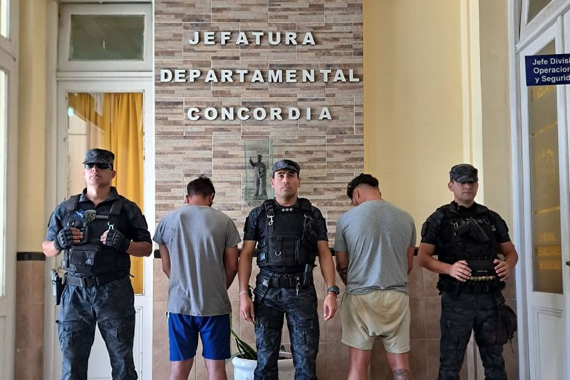 Fueron detenidos dos sujetos sindicados de asaltar a un empleado municipal