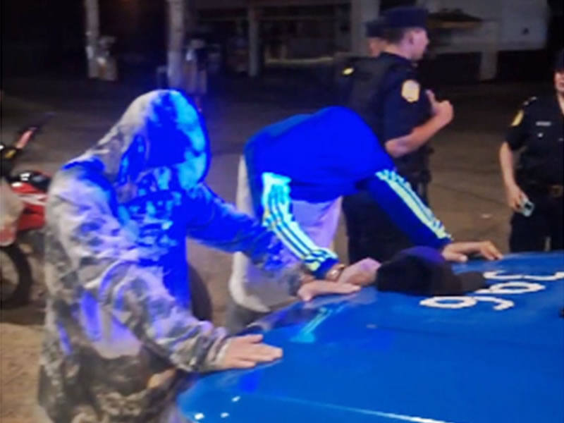 Quedaron detenidos cuando se iban de pesca con envoltorios de cocaína