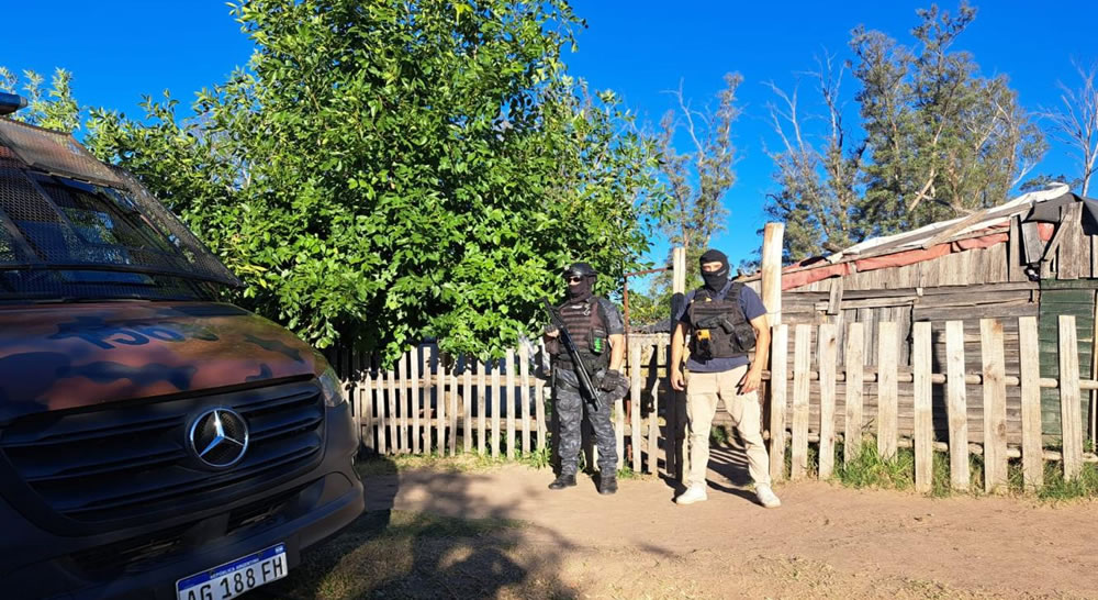 La policía usó camiones municipales para sorprender a narcos en el Barrio Pampa Soler