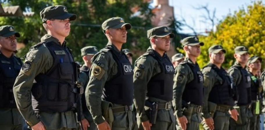 Otorgan un aumento salarial a los integrantes de las fuerzas federales de seguridad