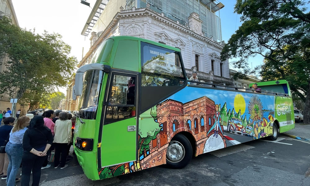 Jubilados de Concordia disfrutaron de un recorrido por la “Tierra Mágica del Principito”