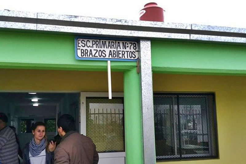 La comunidad educativa de la escuela N°78 «Brazos Abiertos» reitera el pedido de un edificio para todo su alumnado