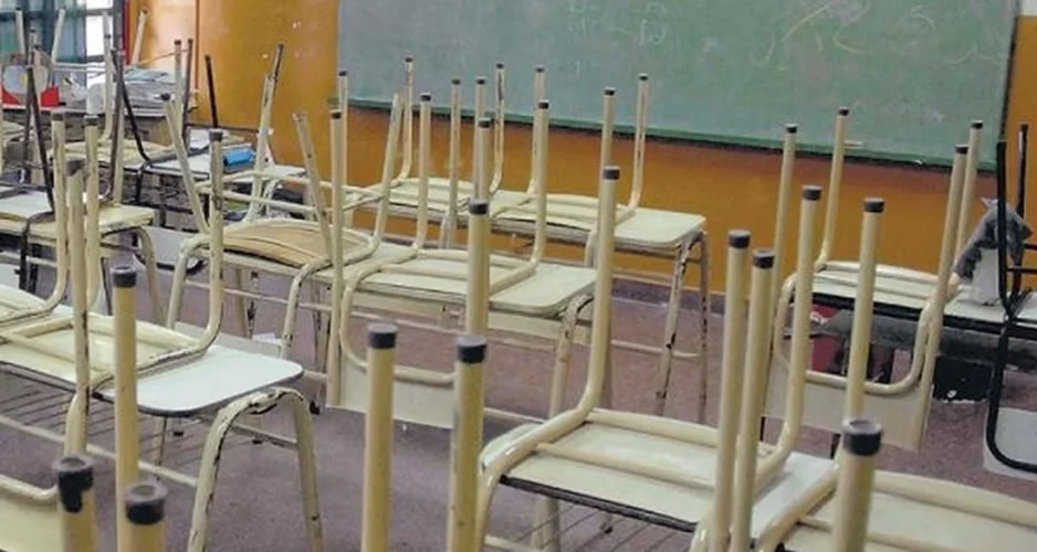 «Día que no se trabaja, no se paga»: Provincia adelantó que descontarán a docentes que hagan paro el lunes