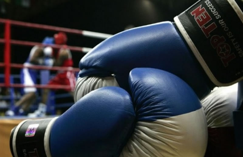 Noche de boxeo en el Corsódromo de Concordia