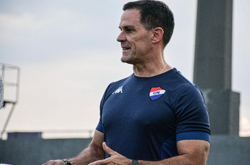 Fútbol: El concordiense Bernay dejó de ser el DT de Nacional de Paraguay