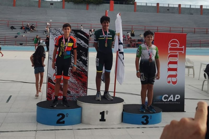 Patín en Línea Concordia se destaca en la Liga Nacional de Clubes con una medalla de plata