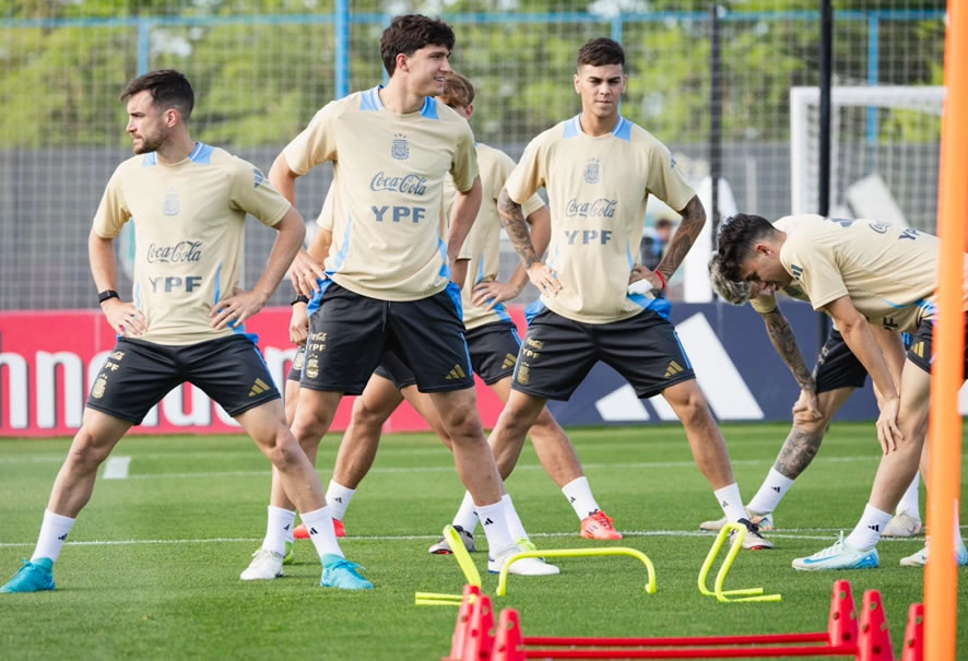 Jugadores de la Selección están al límite de amarillas en Eliminatorias