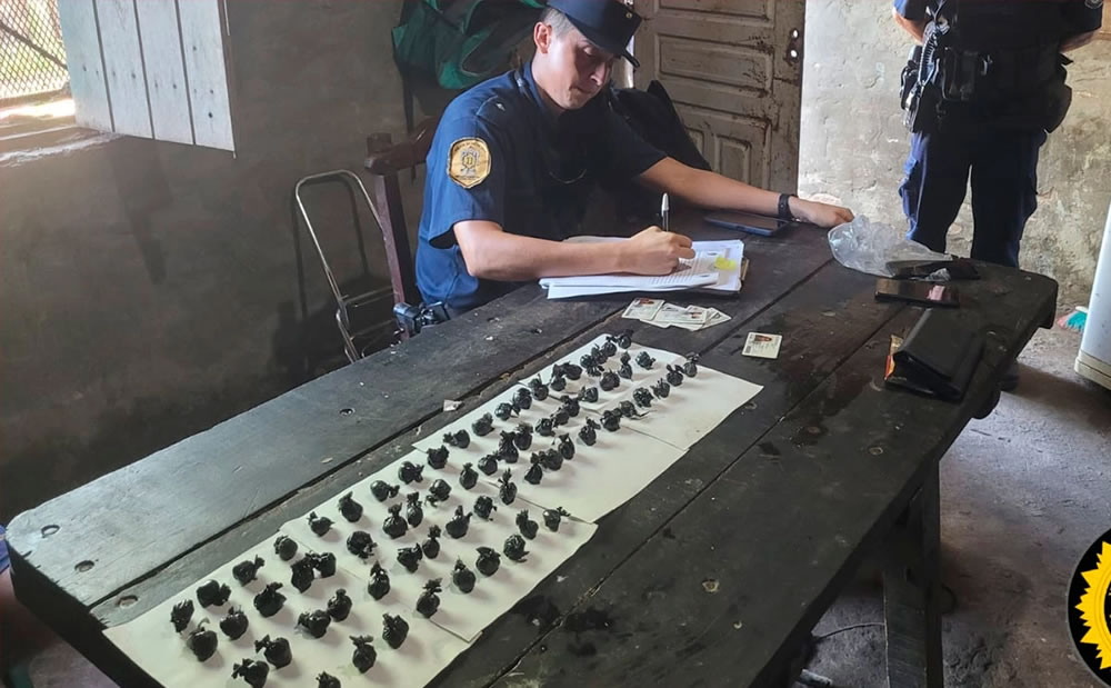 Denuncia por amenazas, terminó con secuestro de droga y seis detenidos