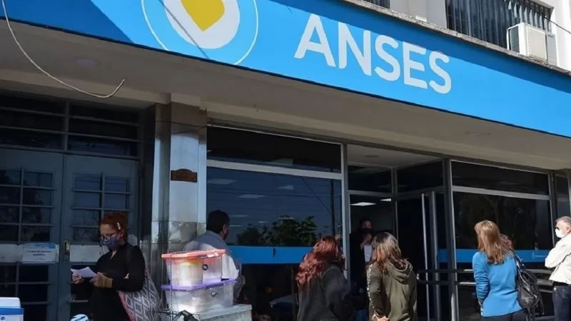 ANSES confirmó un aumento del 2,4% para las asignaciones familiares en abril