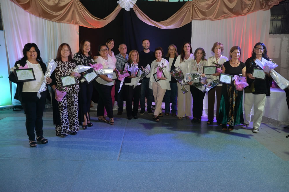Reconocimiento a mujeres destacadas de la cultura