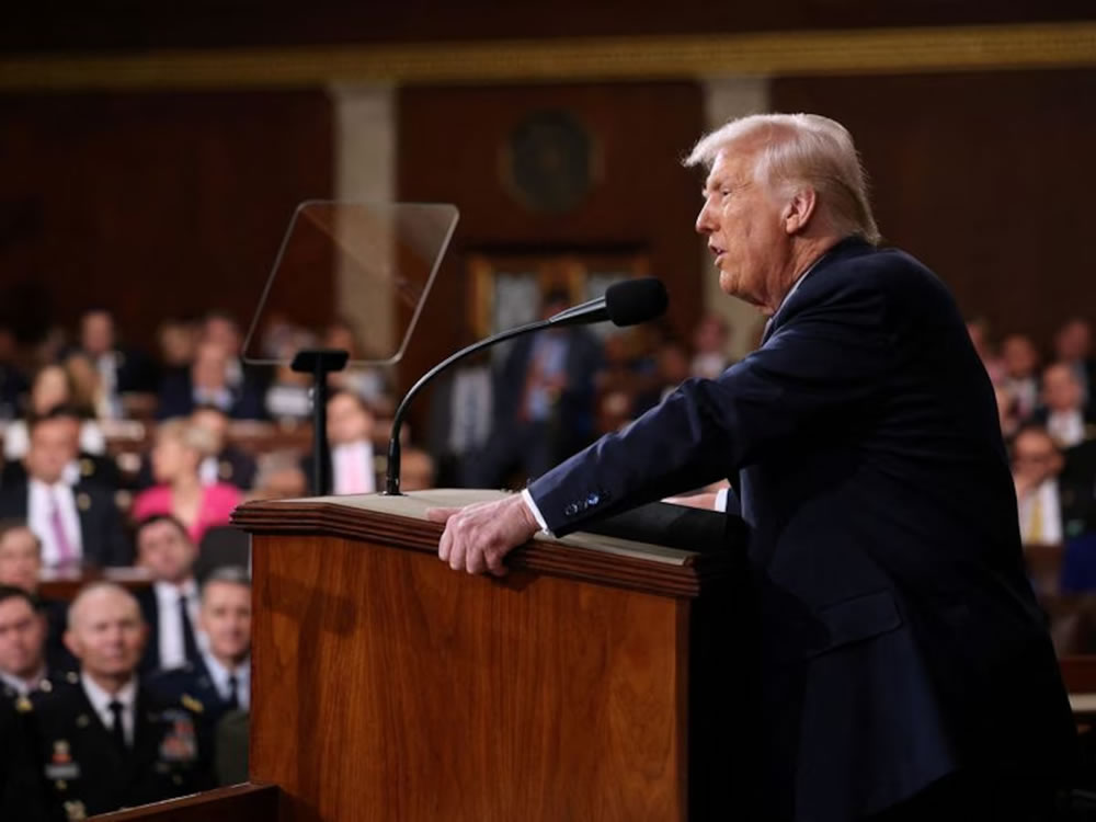 Trump suspendió por un mes los aranceles a los productos mexicanos y canadienses que están dentro del acuerdo de libre comercio T-MEC