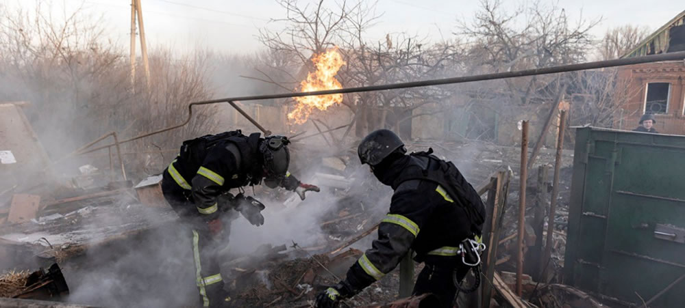Rusia lanzó un bombardeo contra Ucrania e intervinieron aviones franceses