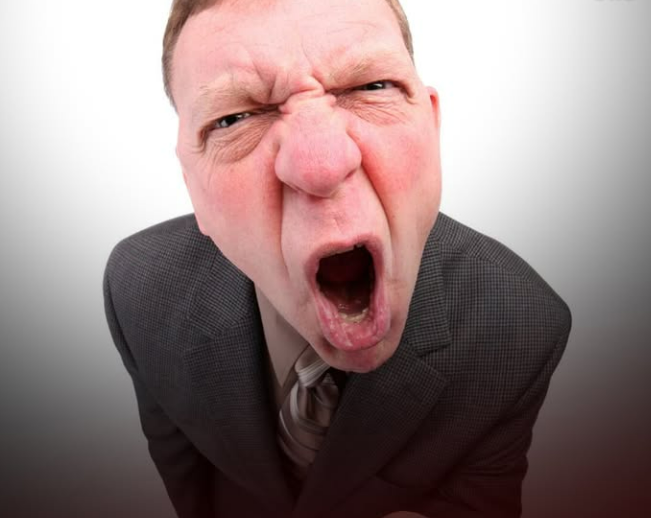 Según un estudio de Stanford, quejarse durante mucho tiempo puede tener un efecto negativo en el cerebro y en la salud