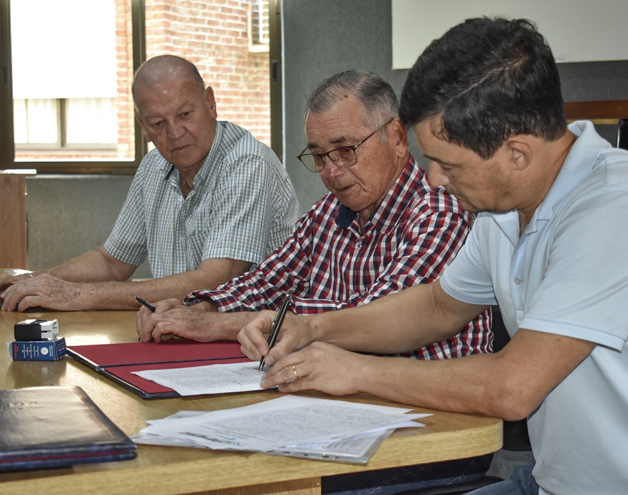 Cafesg impulsa el desarrollo regional con una inversión millonaria en educación y la producción