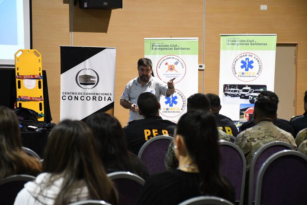 La Municipalidad de Concordia brindó una capacitación en RCP a integrantes de las fuerzas armadas y de seguridad